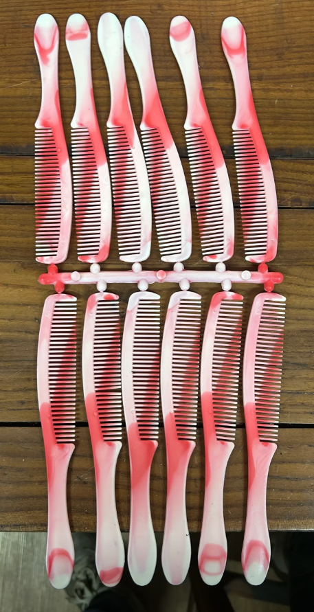 Quality inspection of injection molded comb dimensions and tooth geometry
